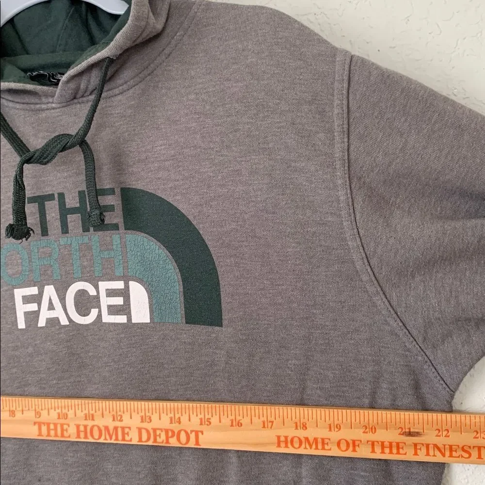The North Face Men's Gray Hoodie Pockets Size M